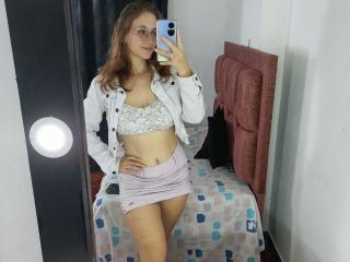 LauraCutee Anal Livecam - Photo 68/75