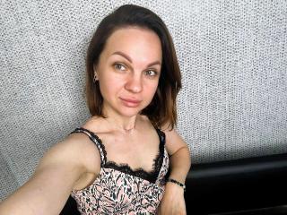 AdalineRosa Webcam Porno Live - Photo 8/33