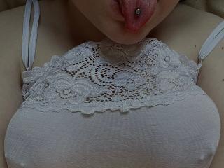 AdelinaOlsen Webcam Porno Live - Photo 18/33