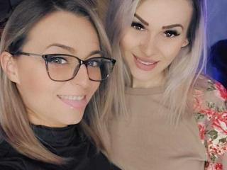 ChaudeBlondes live cam model at XLoveCam