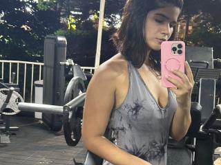 ScarlettZhen Blowjob XXX Cams - Photo 832/1235