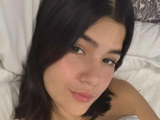 ScarlettZhen Blowjob XXX Cams - Photo 886/1235