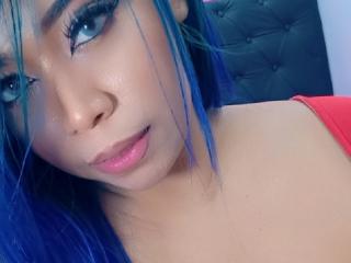 CandyLatinAh live cam model at XLoveCam