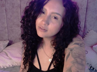 ZoeeHotX MILF Live - Photo 21/21