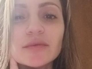 AliaAnita Webcam Porno Live - Photo 9/10