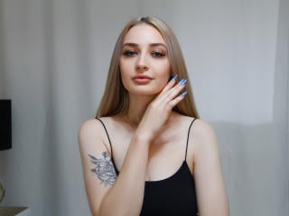 Watch  MilanaAnson live on XLoveCam