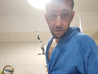 Watch  SteuHot live on XLoveCam