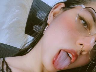 ShantialLove Blowjob XXX Cams - Photo 8/35