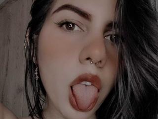 ShantialLove Blowjob XXX Cams - Photo 21/35