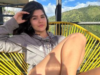 ScarlettZhen Blowjob XXX Cams - Photo 977/1235