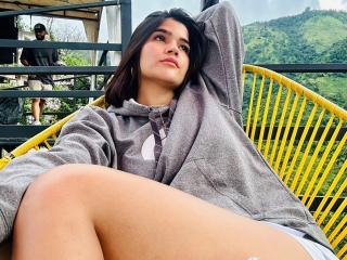 ScarlettZhen Blowjob XXX Cams - Photo 980/1235