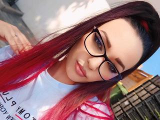 KairaFoxy69 live cam model at XLoveCam