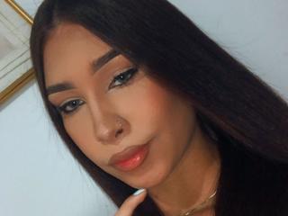 Watch  AriaBonaccorsi live on XLoveCam