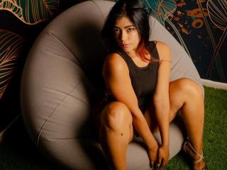 MelodyDupond live cam model at XLoveCam