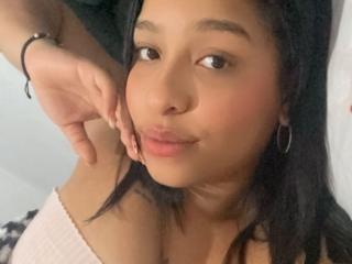EllaJamesD Seins Liveshow - Photo 10/17