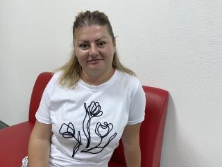 ZannaDreil live cam model at XLoveCam