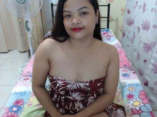 CreamyCarmen live cam model at XLoveCam