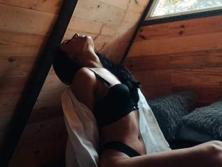 AfroditaShalom Webcam Porno Live - Photo 16/44