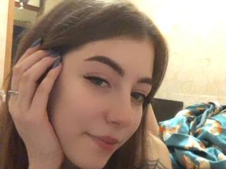 SweetNicolee live cam model at XLoveCam