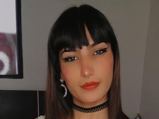 Lunardy live cam model at XLoveCam