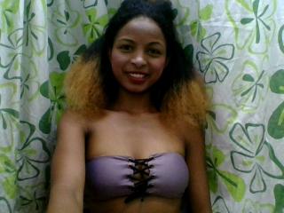 AlexaChan live cam model at XLoveCam