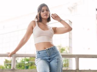 ScarlettZhen Blowjob XXX Cams - Photo 1051/1235
