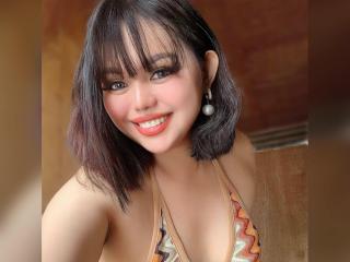 SweetAbbe live cam model at XLoveCam