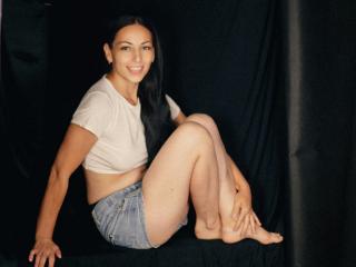 LiluGrants live cam model at XLoveCam