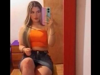 Rachelbx live cam model at XLoveCam