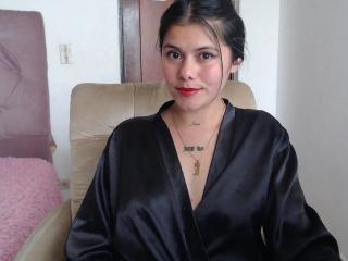 Watch  KimNatash live on XLoveCam