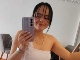 EmilyCaty Boobs Liveshow - Photo 4/5