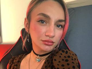 ArinaWins Webcam Porno Live - Photo 7/16