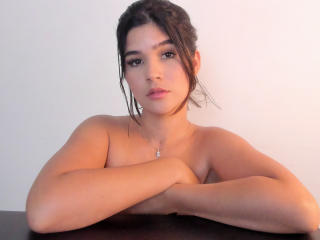 ScarlettZhen Blowjob XXX Cams - Photo 1090/1235