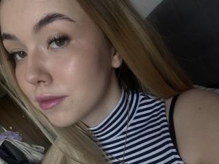 JoliePerfect live cam model at XLoveCam