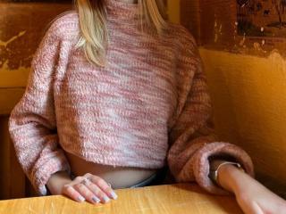 Izida Hot Pussy - Photo 10/107