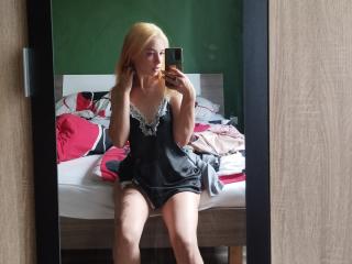 EvieEve Image Gallery