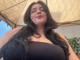 AgathaKerr Webcam Porno Live - Photo 1018/1082