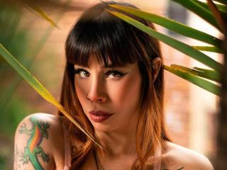 AriiannaHot live cam model at XLoveCam