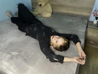 SibbyNifsa Blowjob XXX Cams - Photo 5/60