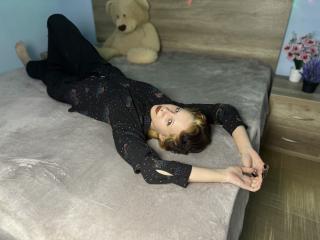 SibbyNifsa Blowjob XXX Cams - Photo 7/60