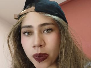 LillyJones Anal en Webcam Live - Photo 14/21
