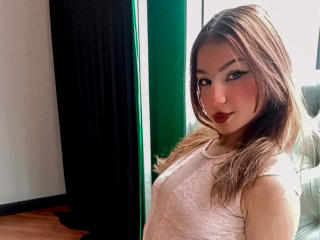 AshelyMiler Webcam Porno Live - Photo 85/136