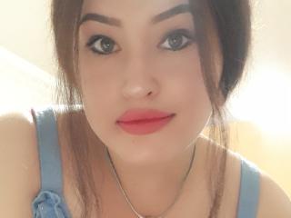 ZaraApple MILF Live - Photo 6/8