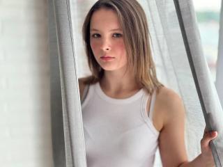 Watch ClaireLips-hot live on cam on XLoveCam