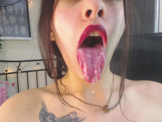 SairaWett Fellation XXX Cams - Photo 9/21