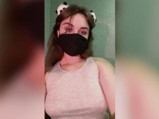 LoreyXHoney live cam model at XLoveCam