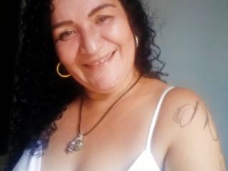 Watch  SelenaDiva live on XLoveCam