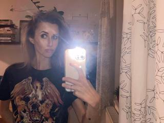 AmeliaHoney Webcam Porno Live - Photo 16/19