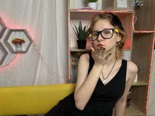 SibbyNifsa Blowjob XXX Cams - Photo 42/60