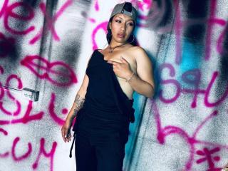 EmaCorine Boobs Liveshow - Photo 8/24